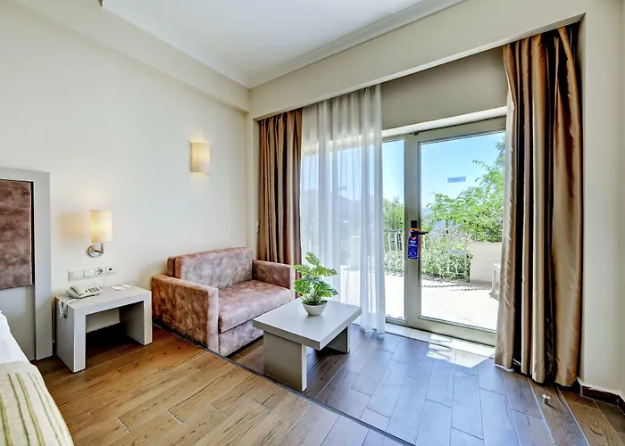 Yasmin Otel 5*