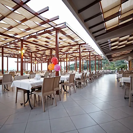 博德鲁姆雅斯名度假酒店 5*