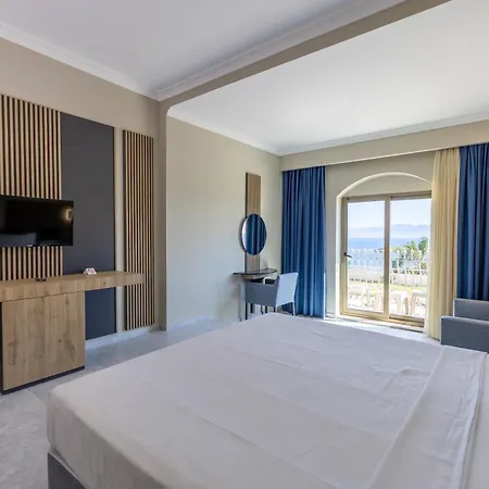 Yasmin Hotel 5*